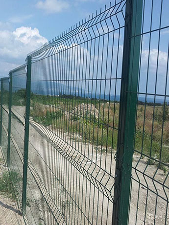 Palisade fence