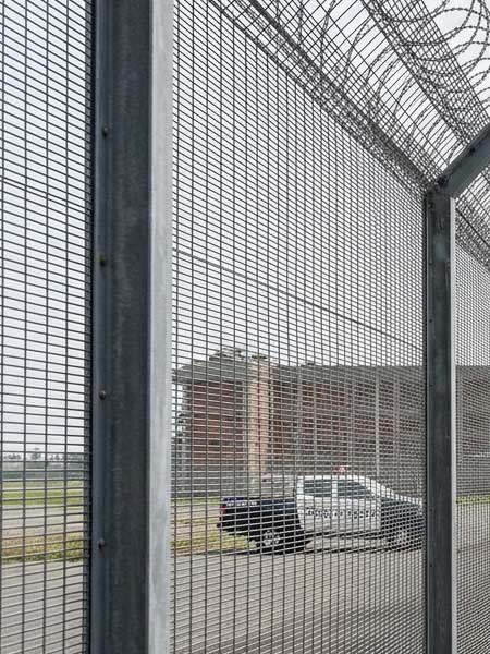 welded mesh fence