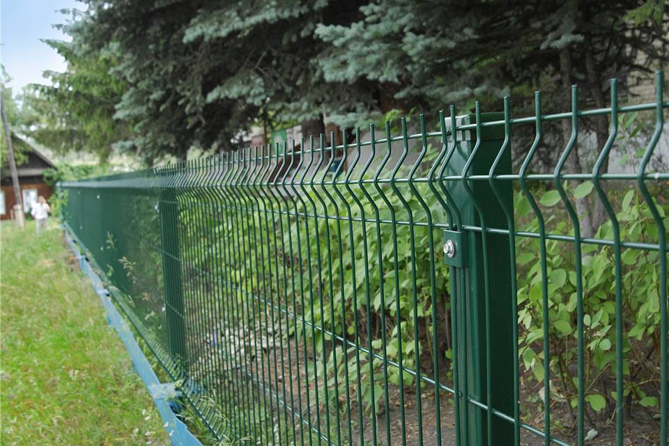 park welded fence.