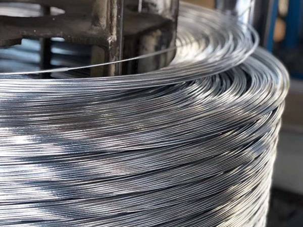 A axis of galvanized steel wire in the workshop.